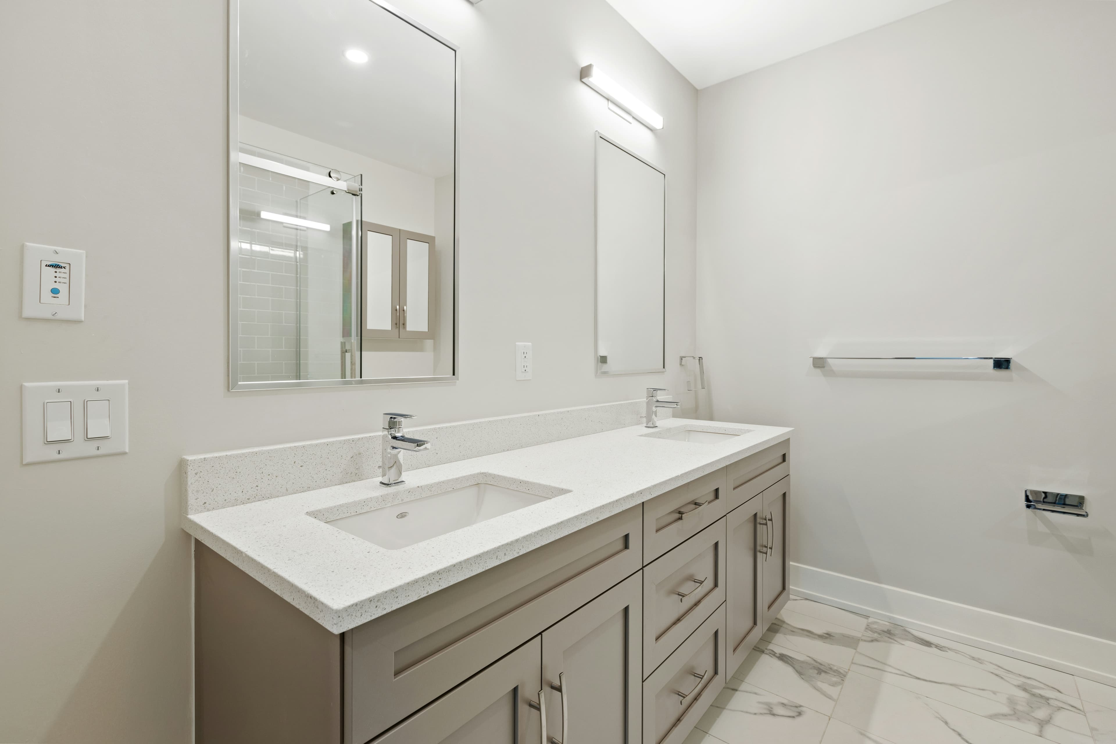 Custom Bathroom Vanity & Cabinet Installation